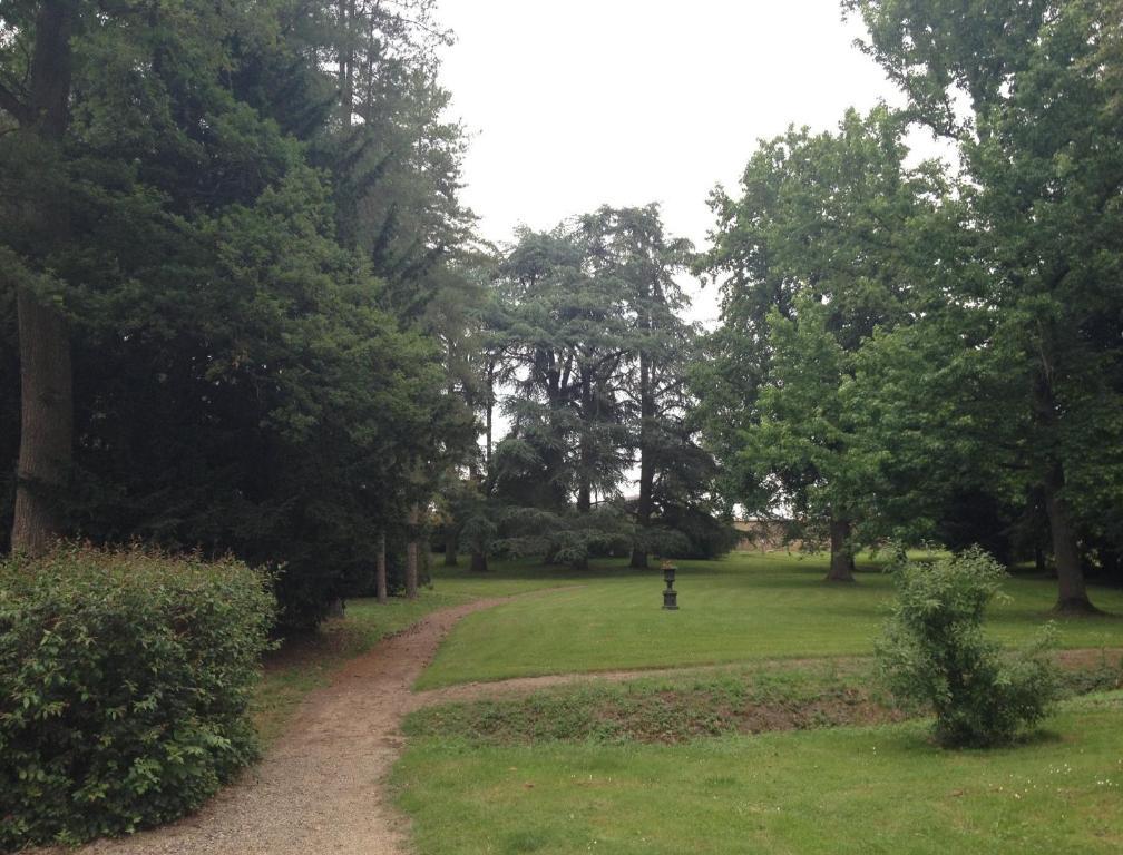 Chateau De Villars Villeneuve-sur-Allier Esterno foto